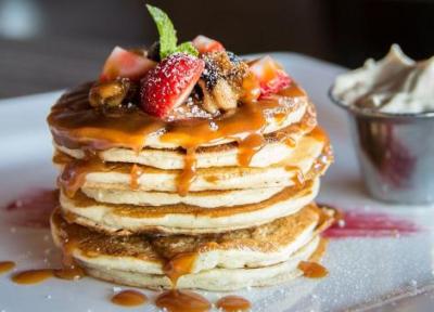 طرز تهیه پنکیک لوتوس نرم با کرم بیسکاف؛ صبحانه ای خاص طرز تهیه پنکیک لوتوس نرم با کرم بیسکاف؛ صبحانه ای خاص